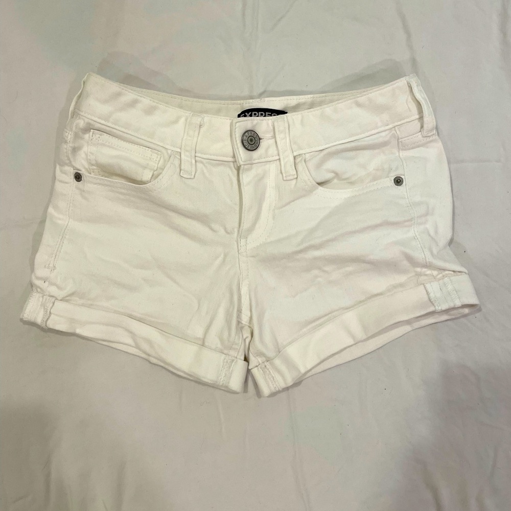 Cute white denim shorts